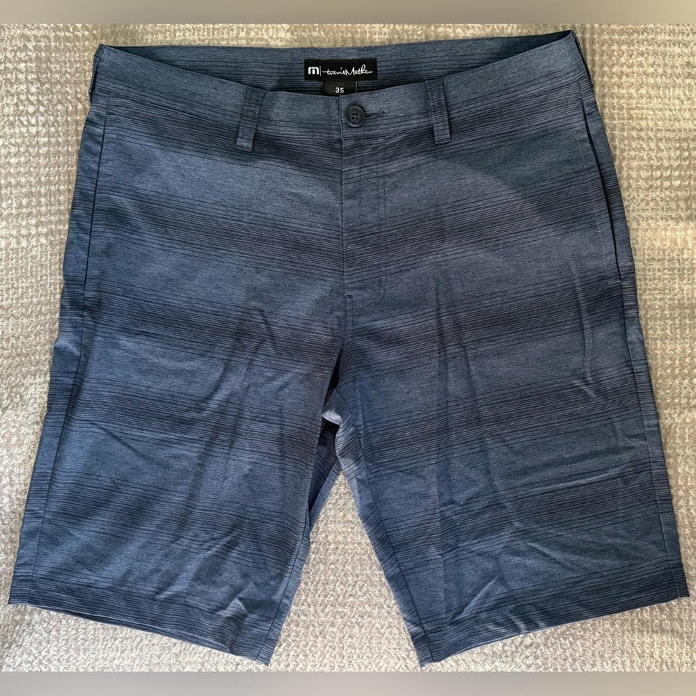 TravisMathew Men’s Golf Shorts 35 Blue Performance Stretch Stripe Casual Active